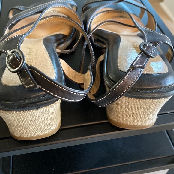 BeautiFeel Black Leather Wedge Heels Sandals Size 38 - Picture 12 of 16